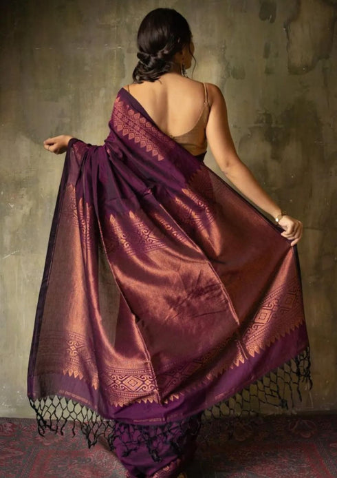Vasthrlay Banarasi Unstitched Saree