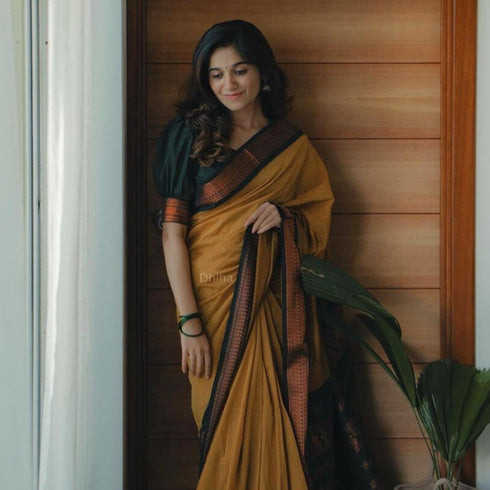 Vasthrlay Kanjivaram Tassels Saree