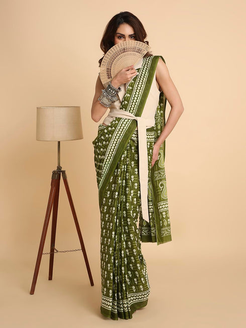 Vasthrlay Lightweight Breathable Traditional Printed Saree