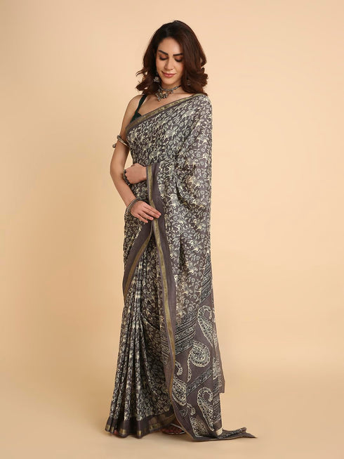 Vasthrlay Lightweight Breathable Traditional Printed Saree