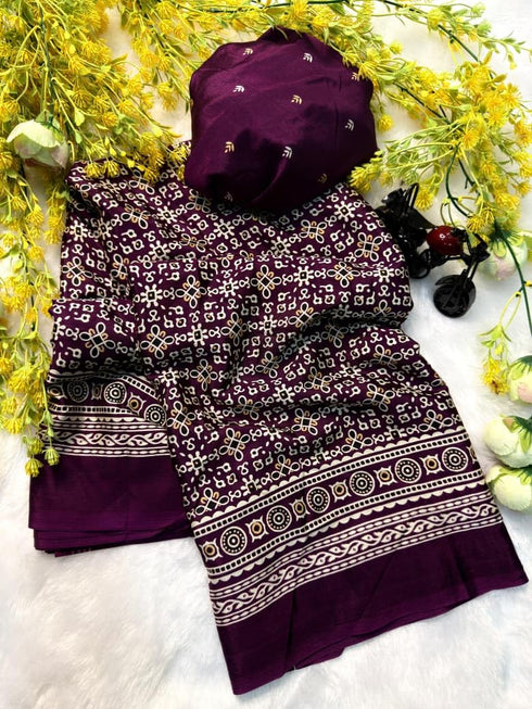 Vasthrlay Ajrakh Bandhani Beautiful