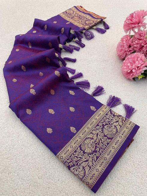 Vasthrlay Banarasi Weaving