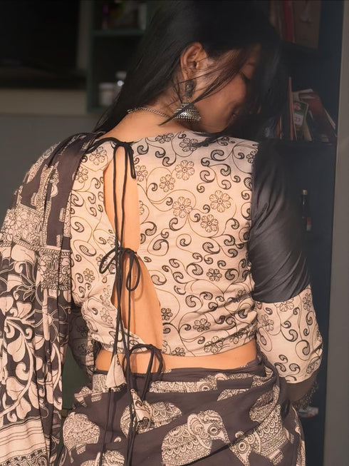 Vasthrlay Elegant Paisley Lightweight Traditional