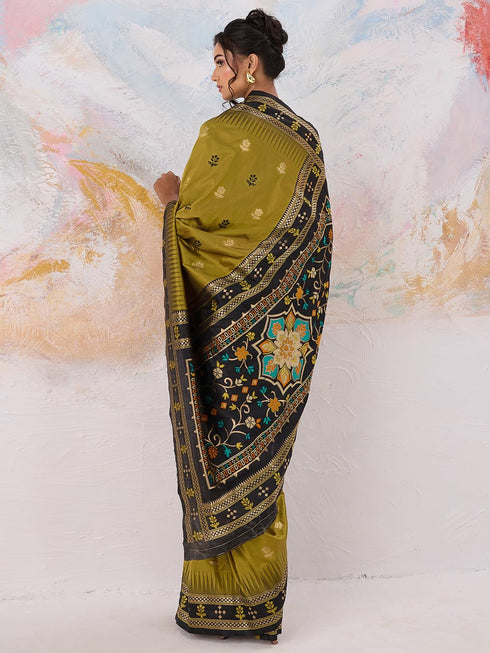 Vasthrlay Unstitched Designer Friendly Rj Ethnic Wear