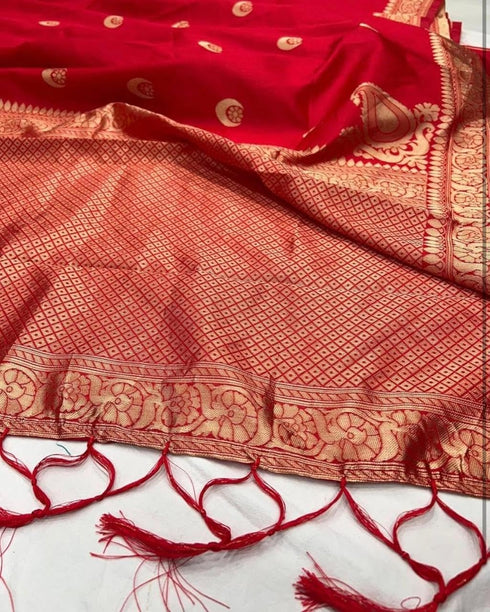 Vasthrlay Banarasi Kanjeevaram Traditional