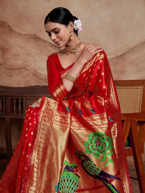 Vasthrlay Paithani Saree