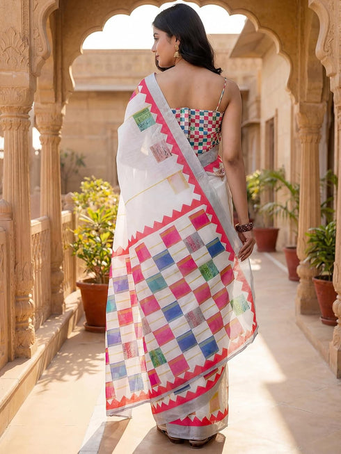 Vasthrlay Printed Peach1 Saree