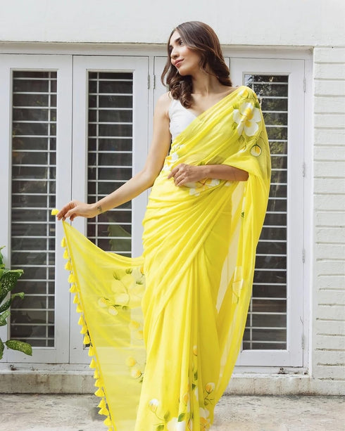 Vasthrlay Painted Floral Traditional Indian
