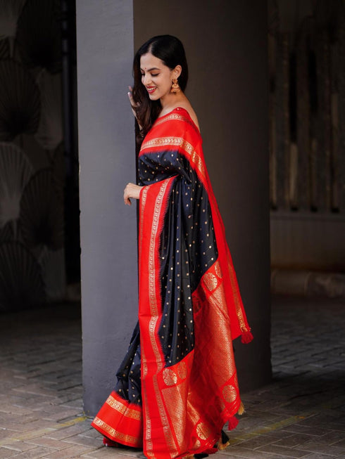 Vasthrlay Banarasi Unstitched Saree