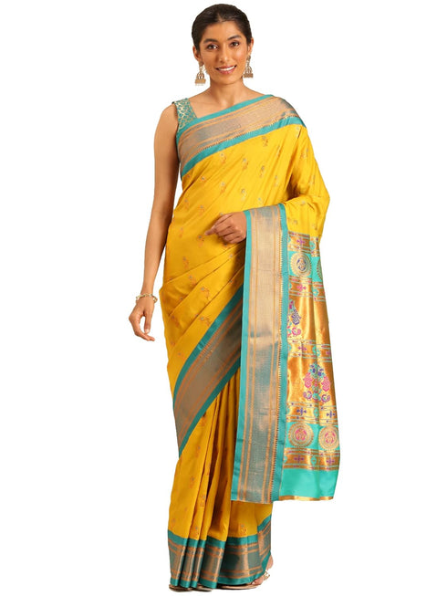 Vasthrlay Pheshwai Bottle Saree