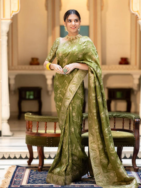 Vasthrlay Banarasi Traditional Unstitched Saree