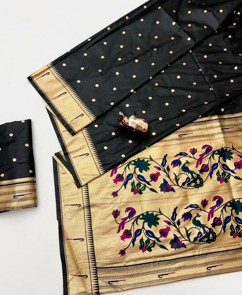 Vasthrlay Paithani Weaving Peacock