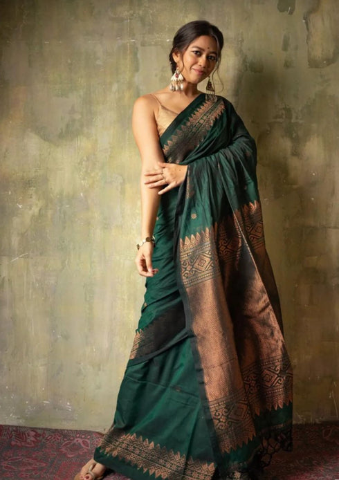 Vasthrlay Banarasi Unstitched Saree
