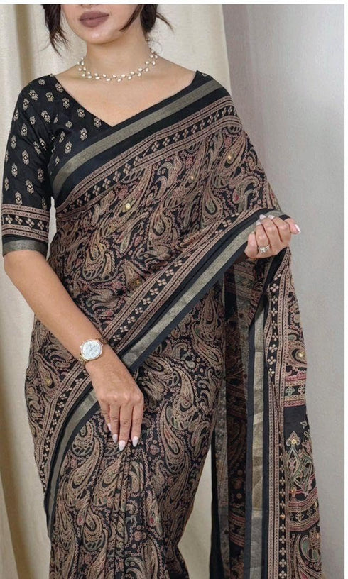 Vasthrlay Paisley Pattern Traditional Fastival