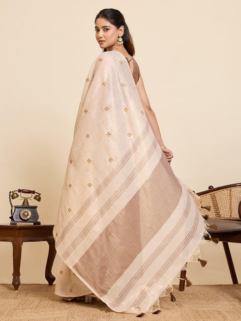 Vasthrlay Premium Embroidery Beautiful Attached