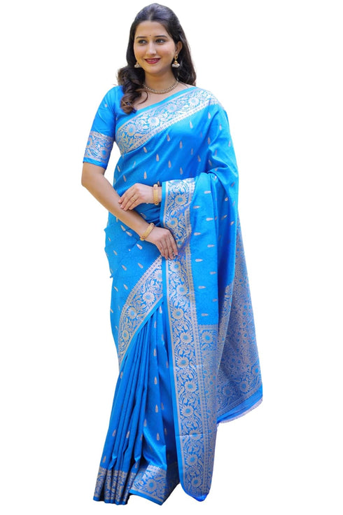 Vasthrlay Kanjivaram Handloom Golden Ethnic Wear