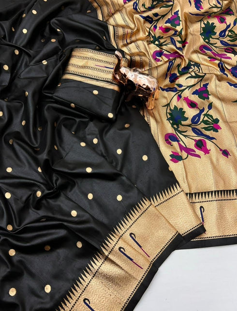 Vasthrlay Paithani Weaving Peacock