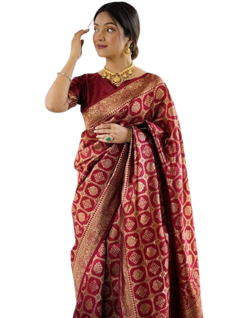 Vasthrlay Traditional Unstitched Saree