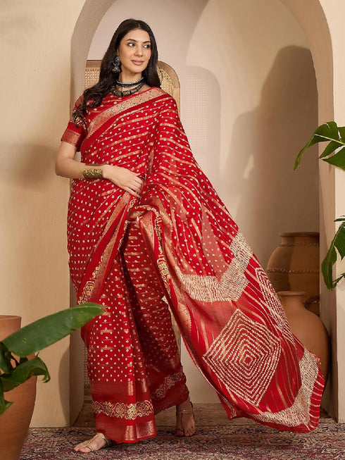 Vasthrlay Banarasi Weaving Maroon Saree