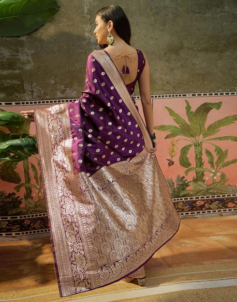 Vasthrlay Kanjivaram Jacquard Unstitched Pink Saree
