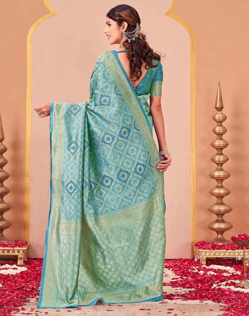 Vasthrlay Kanjivaram Jacquard Sky Blue Saree With Unstitched Blouse Piece