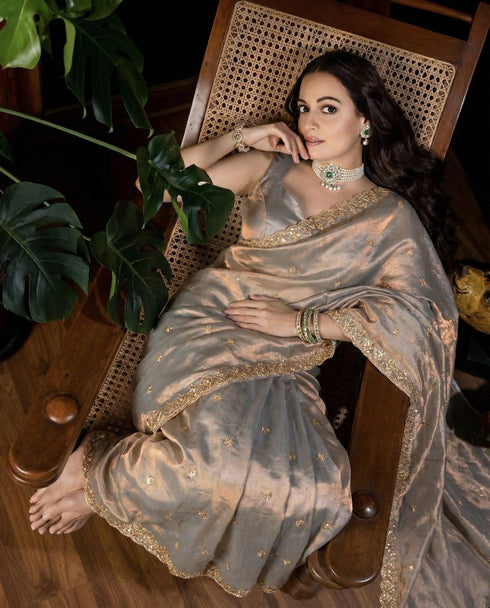 Vasthrlay Unstitched Saree