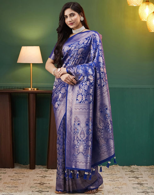 Vasthrlay Banarasi Kanjivaram Dark Blue Saree With Unstitched Blouse Piece