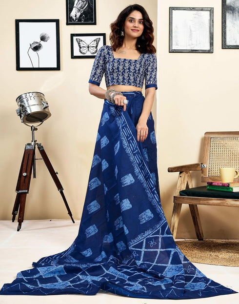 Vasthrlay Womens Printed Dark Blue And White Saree With Unstitched Blouse Piece