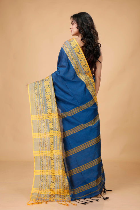 Vasthrlay Traditional Begampuri
