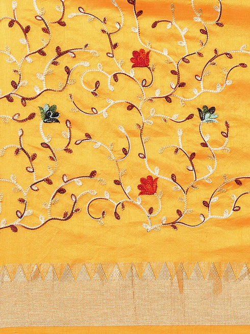 Vasthrlay Embroidered Saree