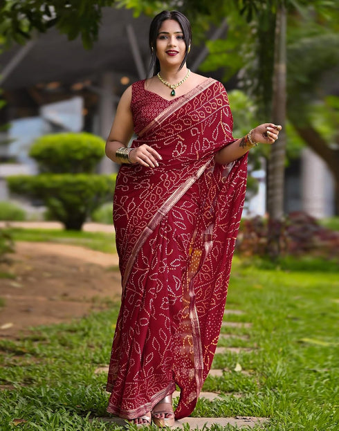 Vasthrlay Georgette Bandhani Maroon And White Saree With Unstitched Blouse Piece