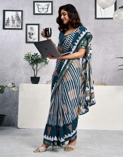 Vasthrlay Womens Printed Unstitched Light Green Saree