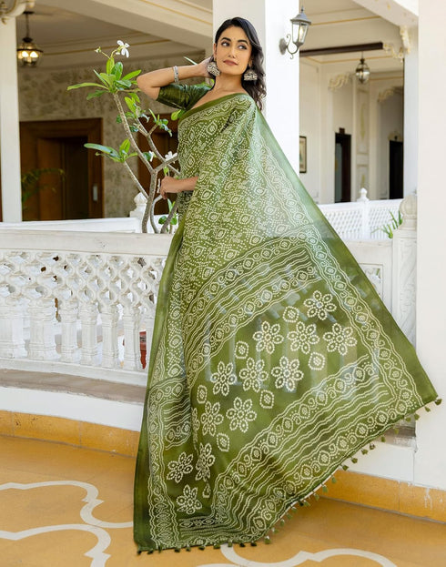 Vasthrlay Bandhani Printed Unstitched Wine Saree