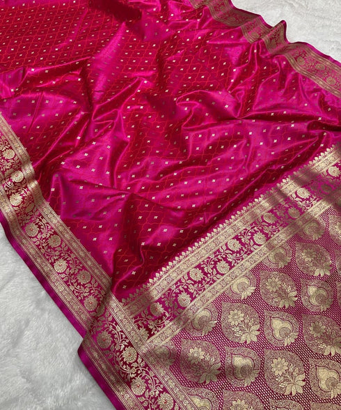 Vasthrlay Banarasi Traditional Handloom