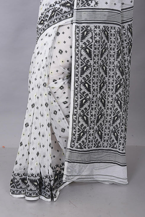 Vasthrlay Traditional Jamdani