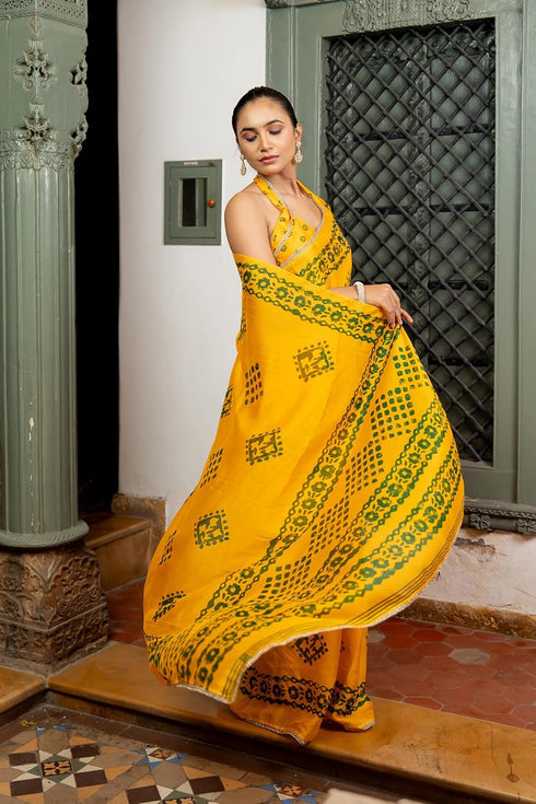 Vasthrlay Fashion Georgette Dark Multicolor Ethnic Wear
