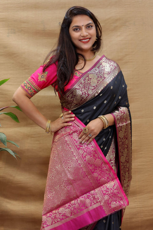 Vasthrlay Banarasi Wedding Saree