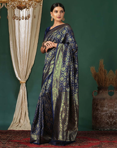 Vasthrlay Maroon Traditional Unstitched Saree