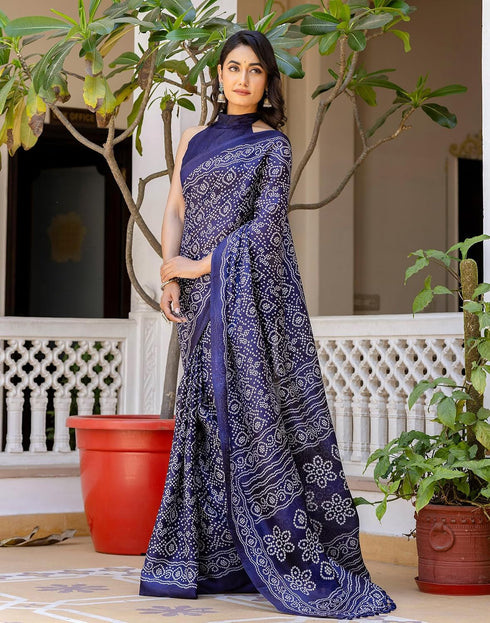 Vasthrlay Bandhani Printed Navy Blue Saree With Unstitched Blouse Piece