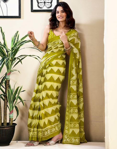 Vasthrlay Womens Printed Unstitched White Saree