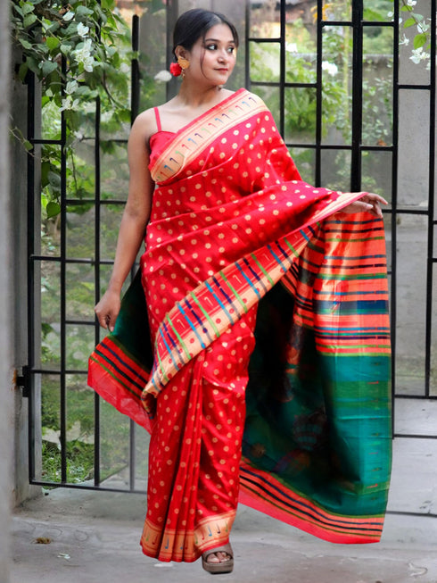 Vasthrlay Banarasi Saree