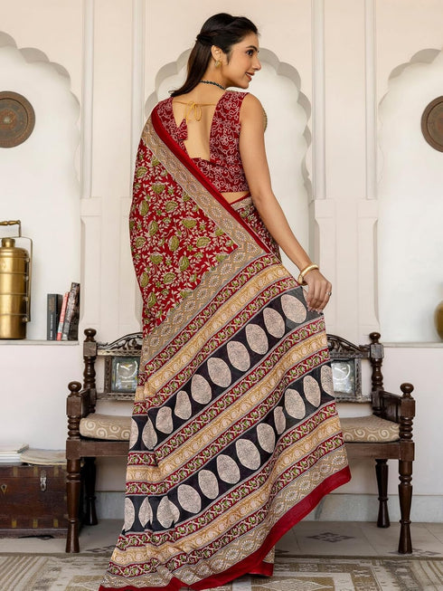 Vasthrlay Paisley Printed Red Saree