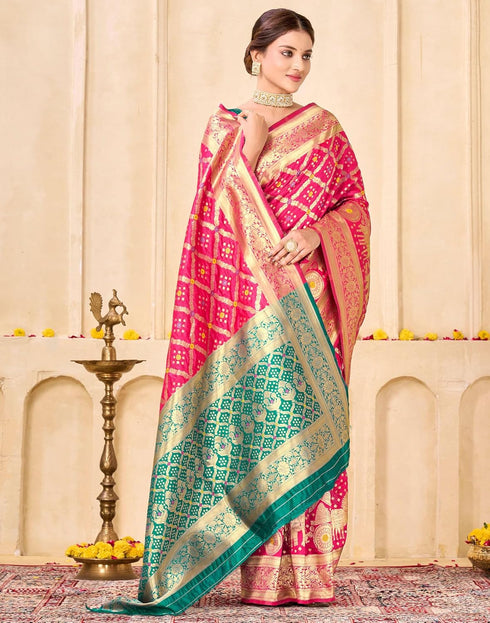 Vasthrlay Womens Weaving Unstitched Light Green Saree
