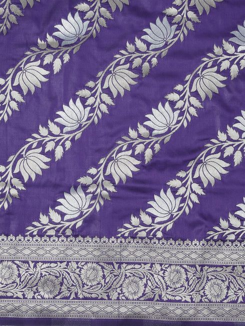 Vasthrlay Silver Banarasi Saree