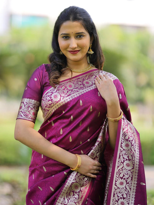 Vasthrlay Kanjivaram Handloom Golden Ethnic Wear