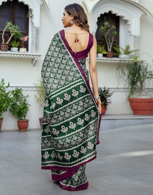 Vasthrlay Womens Printed Unstitched Maroon Saree