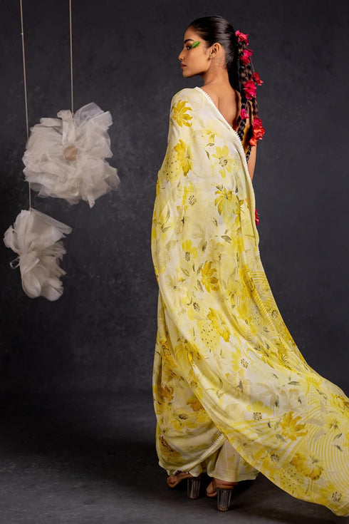 Vasthrlay Fashion Georgette Floral Printed Ethnic Wear