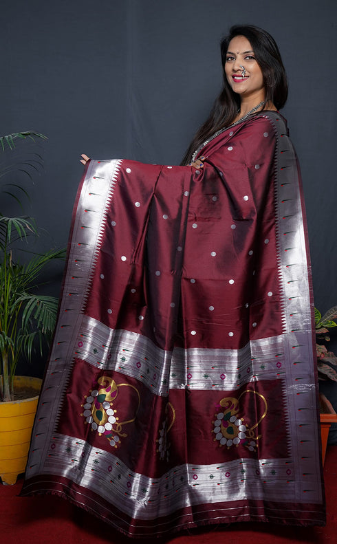 Vasthrlay Paithani Unstitched Saree