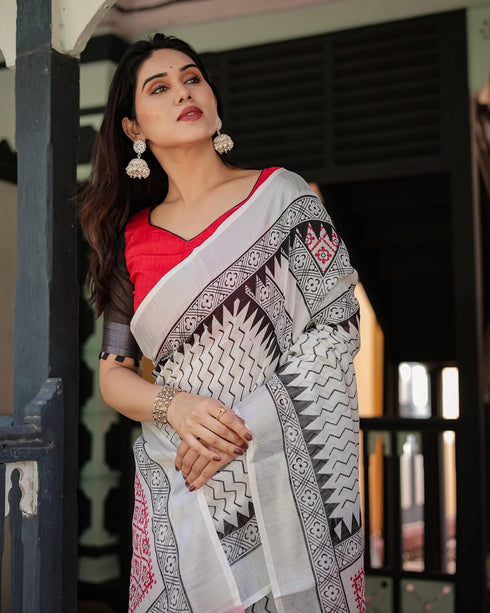 Vasthrlay Handwoven Printed Tasselled Saree