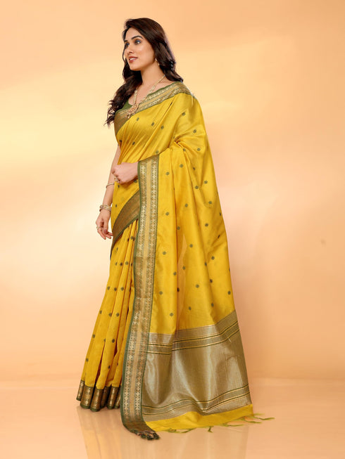Vasthrlay Jacquard Unstitched Saree